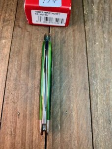 Robeson Mastercraft by Queen Sleeveboard Pen Knife Hunter Green Jigged Bone 1 of 200