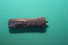 Light Weight OTF - 5" closed with a 3 3/4" Blade - 3.1 oz in weight 