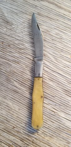 KEENWEL MFG.Co.  coke bottle knife (1920's-30's)