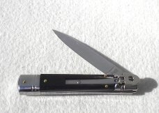 NOS AKC 8" CLASSIC SWITCHBLADE SLIM LEVER LOCK SWEDGE BLADE, GENUINE BRAZILIAN HORN - MANIAGO ITALY