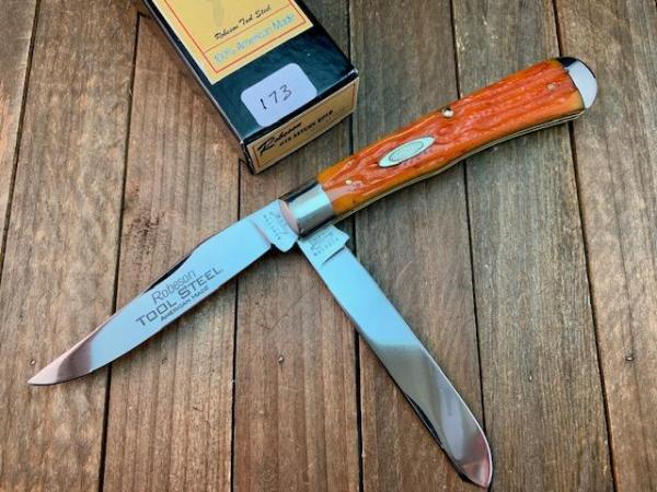 Robeson Pocketeze by Queen Trapper Autumn Gold Carved Stag Bone Robeson Pocketeze by Queen Trapper Autumn Gold Carved Stag Bone