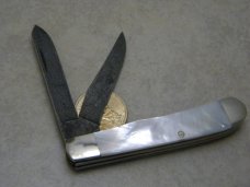 Bear MGC USA Pearl 5 Dot Pearl Damascus Trapper Knifew/Gun Blued Blades