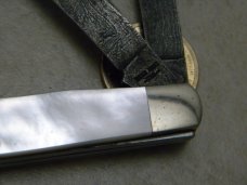 Bear MGC USA Pearl 5 Dot Pearl Damascus Trapper Knifew/Gun Blued Blades