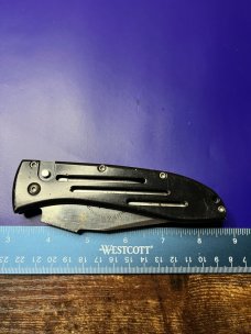 Smith & Wesson Model SW1000 Military Issue Automatic Knife