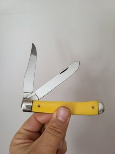 Rare Queen Steel Trapper #19A, Made in USA, Yellow Composite Handles, Q81