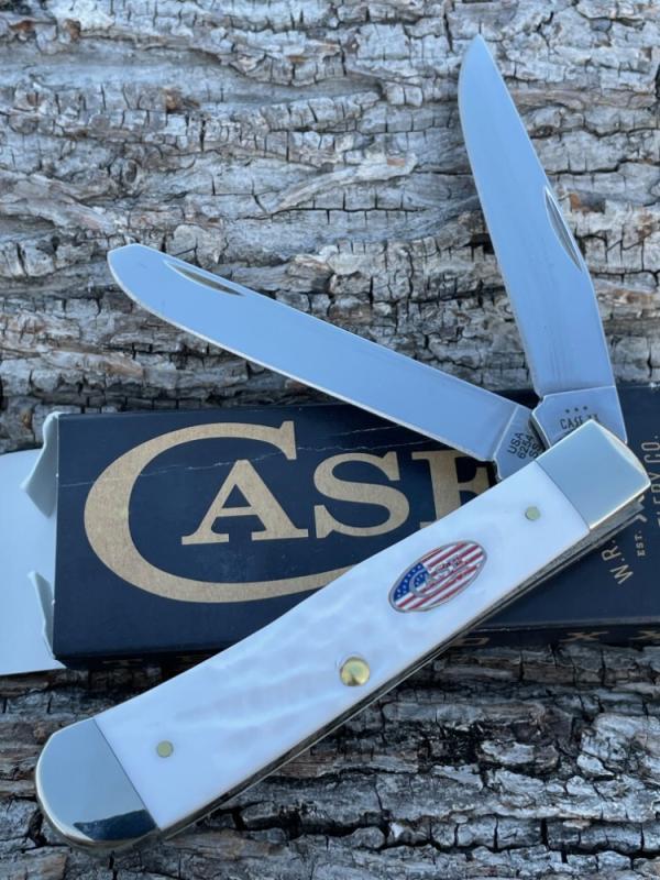 CASE XX ** 2024 ROUGH WHITE SYNTHETIC FLAG SHIELD TRAPPER