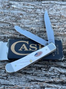 CASE XX ** 2024 ROUGH WHITE SYNTHETIC FLAG SHIELD TRAPPER