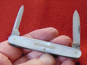 VINTAGE WATERVILLE CUTLERY CO. CONN. EQUALEND GENUINE PEARL c1890-1913 CHECK OR MONEY ORDER