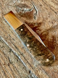 Michael May, Sheffield Clayton Barlow with Amboyna Burl Scales and Clip Point Blade