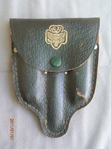 Geo Schrade Girl Scout Chow Kit in Leather Pouch