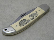 Schrade USA SC524 Scrimshaw Medium Folding Hunter Knife 