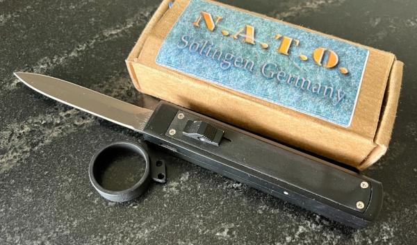 Tomb Raider Out The Front (OTF) Switchblade Knife With Ring, Germany?, Original Box, Unused 