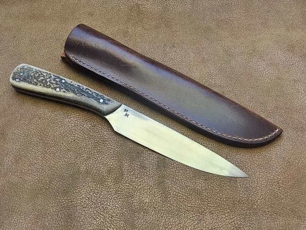 Muskrat Man belt knife