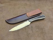 Muskrat Man belt knife