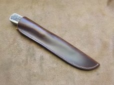 Muskrat Man belt knife