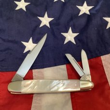1999 Bulldog Celebrated Dirk Whittler w/ Fiery Mother of Pearl Handles -NM