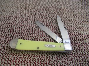 Case XX 2003 Yellow Delrin Trapper Pattern # 3254 CV