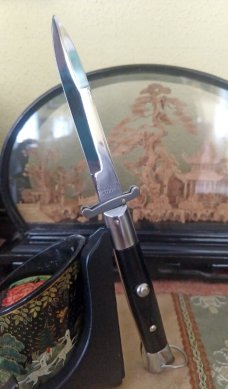 MINT 9 inch Korizzy with Original Box