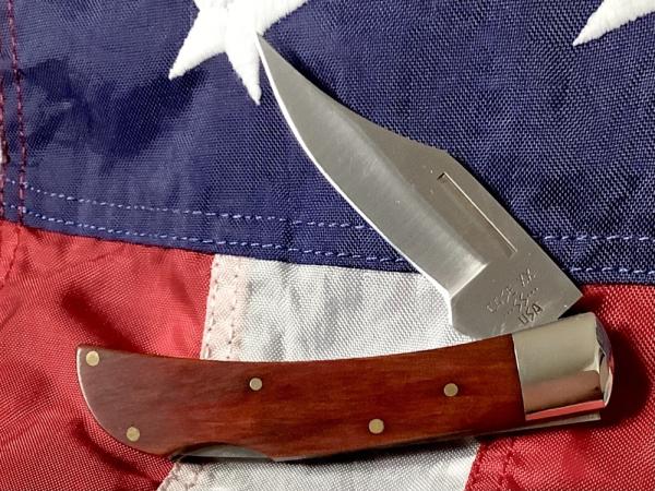 Case xx 1984, 3 & 3/4” Lock Back Knife (P1051 1/2 L) w/ Nice Wood Handles -NOS in M/NM Condition Case xx 1984, 3 & 3/4” Lock Back Knife (P1051 1/2 L) w/ Nice Wood Handles -NOS in M/NM Condition