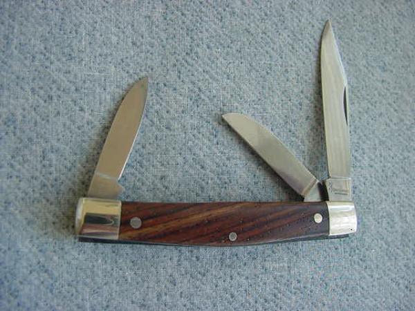 Vintage BROWNING, GERMANY, Junior Stockman's Pocket Knife - MINT