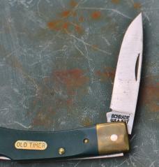 Schrade USA 50T Green Saw Cut Delrin Lock Back Brass Bolsters Mint Factory Edge Old Timer Shield