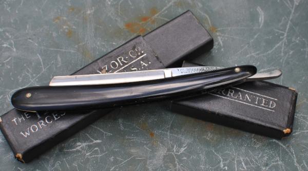 Geo. Wostenholm & Son Pipe Razor Black Mint Sheffiend England Post 1890 Box Intact Geo. Wostenholm & Son Pipe Razor Black Mint Sheffiend England Post 1890 Box Intact