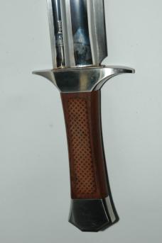 Very Large Dalian Bowie with Sheath