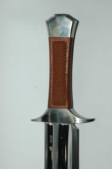Very Large Dalian Bowie with Sheath