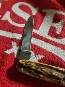 HEN & ROOSTER STAG KNIFE AND 1:24 TRUCK
