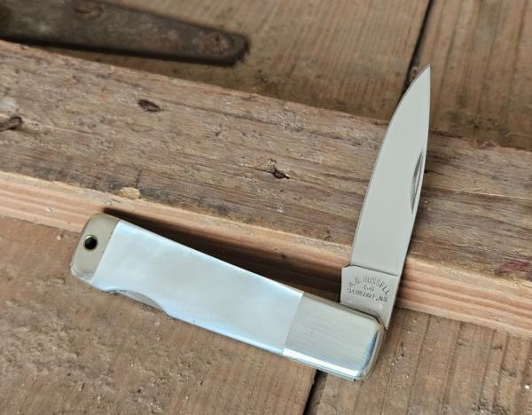 AG Russell - Single Blade Drop Point Lockback - Stunning Mother of Pearl - Vintage Japanese