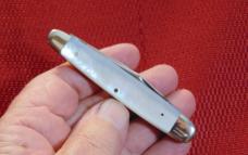 MINT 1950-1960 QSTEEL , QUEEN STEEL #4 GENUINE PEARL HANDLES CHECK OR MONEY ORDER