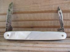 Robeson Cutlery Co. Pearl Pen Knife 