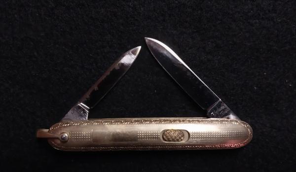 2 7/8" Flylock with bail. 2 7/8" Flylock with bail.