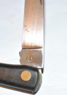 Case XX 2138 Sod Buster Sr. Carbon 2 Dot 1978 Used Tight With Snap Black Phenol Handles