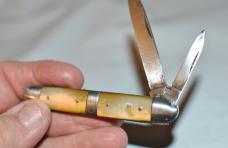 100 Plus Year Old German 2 Blade Pearl Handles Steel Edge Cutlery Co. Tight Gator Snap Both Blades