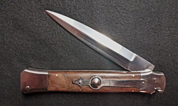 12" Picklock Switchblade with Rosewood handles. 12" Picklock Switchblade with Rosewood handles.