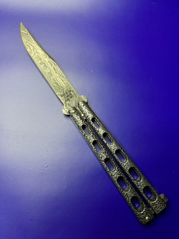 Bear and Son USA Butterfly Damascus Blade/ Silvervein Scales 