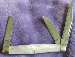 Hen & Rooster 3 blade stock knife w/ Pearl scales