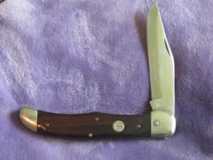 QUEEN 1 Blade Lock Back Push Button Folding Hunter