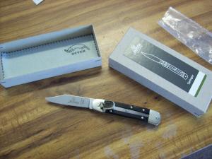 Hubertus Knife Solingen, Germany Small 08 Exotic Black Ebony Wood 5 3/4 " Open Lilyput NIB