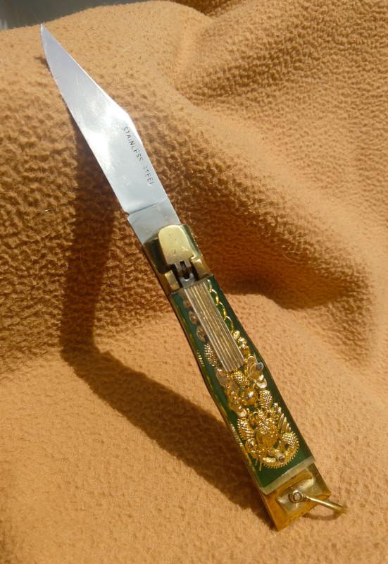 Green Bullfighter Knife