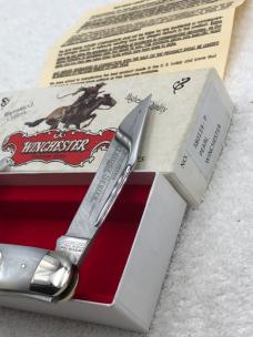 Winchester 1998 Mother of Pearl 380119-P 3 Blade Whittler Cartridge series Made In USA
