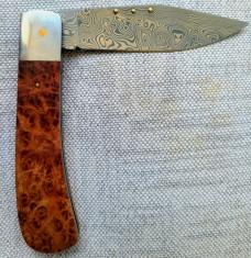 Steve Vanderkolf Amboyna and Damasteel Trapper...4 1/8" clsd...Delano Dots pull..slip..makers card 