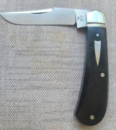 Pablo Castellani Trap..14C28N stainless steel..Vintage Rag Micarta scales...3 5/8" cld...coa.pouch