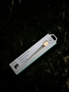 NEW STYLE MINI GRAVITY KNIFE