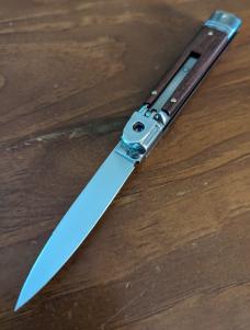 AKC Slimline Leverlock 20cm - 8” Santos Wood... Super snappy! 