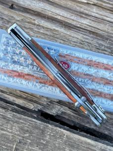 CASE BROTHERS ** CHESTNUT BONE BADGE SHIELD MID FOLDING HUNTER