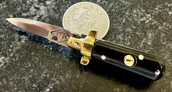 Jeremy Kreis (JTK) Custom Miniature Frosolone Switchblade, Beautiful Dark Horn, Unused