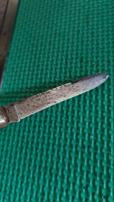 Union Cut Co (maybe parts repair knife)