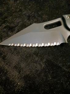 STITCH SHADOW FULL SERRATED AUTO